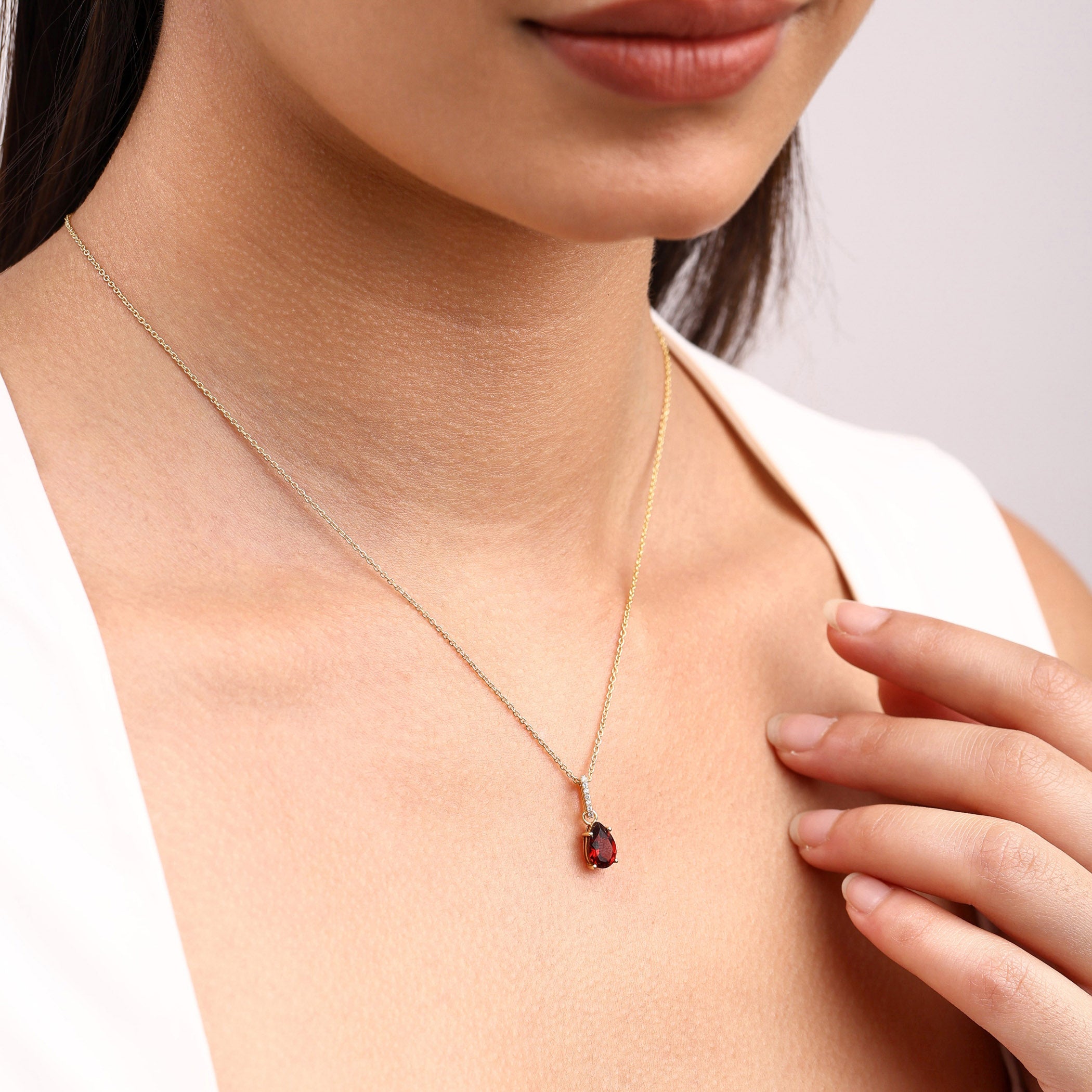 Garnet Necklace Serena - January Birthstone