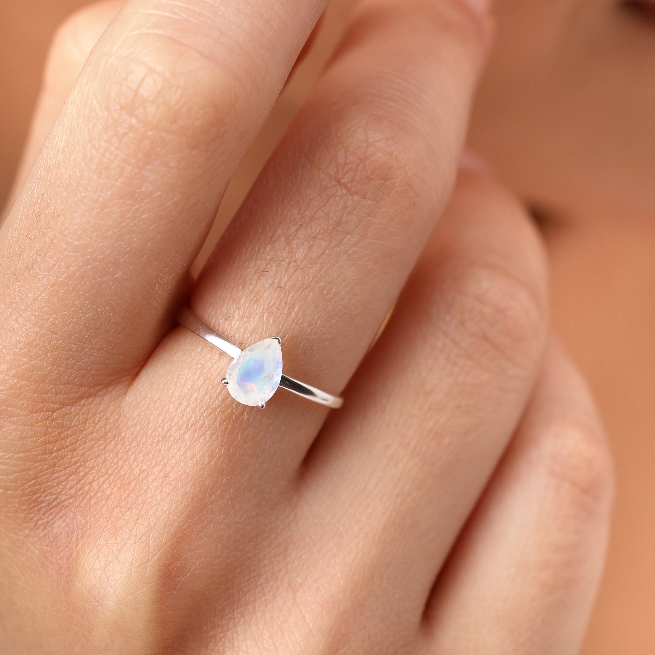 Rainbow Moonstone Ring Nyla - June Birthstone